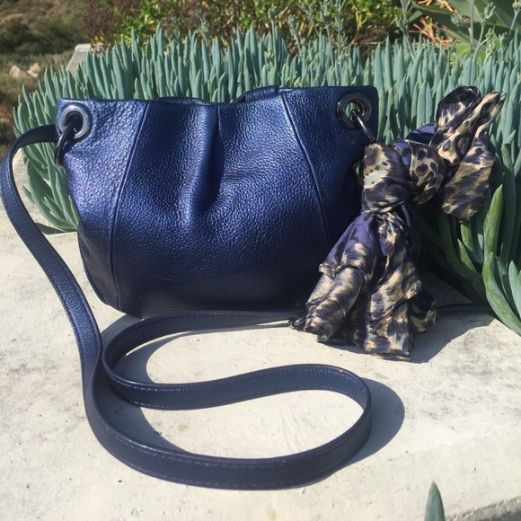 Vince Camuto Handbags - Vince Camuto ‘Chris’ pebbled leather Crossbody